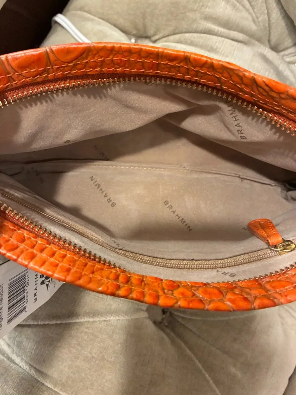 Brahmin~ NWT!!~ Rare Rosalyn Wristlet (Retail: $65) - Picture 13 of 15